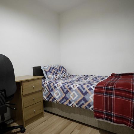 Elephant & Castle - Zone 2 - Private Rooms - Shared Bathroom Londres Exterior foto