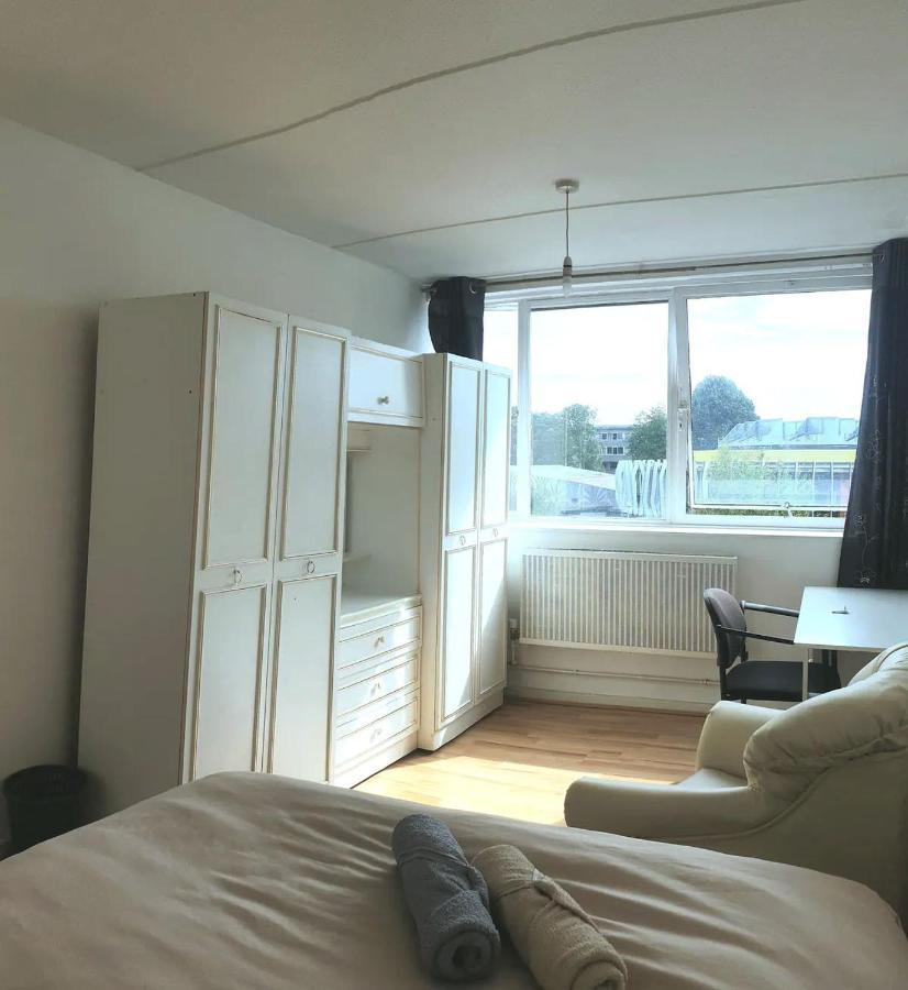 Elephant & Castle - Zone 2 - Private Rooms - Shared Bathroom Londres Exterior foto
